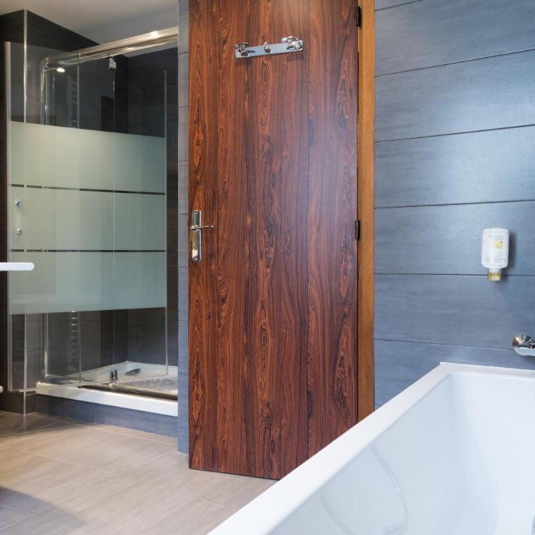 L'Ouest Hotel - Chambre Lits Jumeaux avec Baignoire - 4