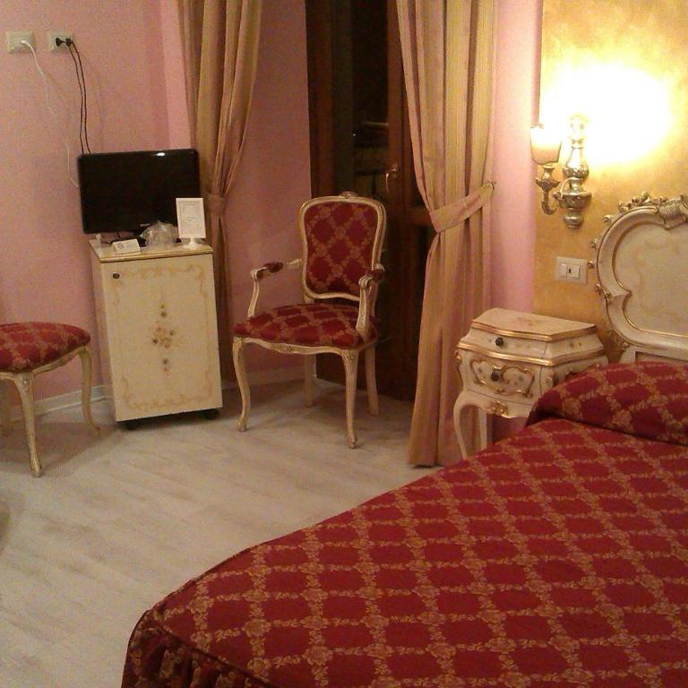 Garda Sol SPA Hotel & Appartamenti - Suite con Vasca Idromassaggio, Balcone e Vista Lago - 10