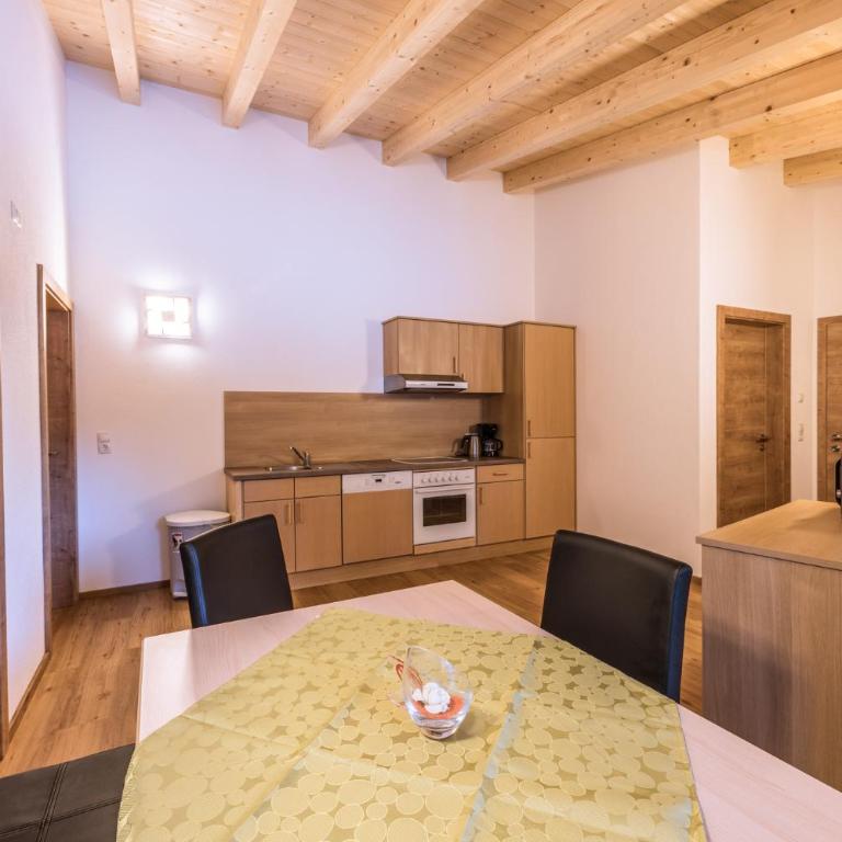 Gästehaus Runhof - Apartment mit Balkon - 2