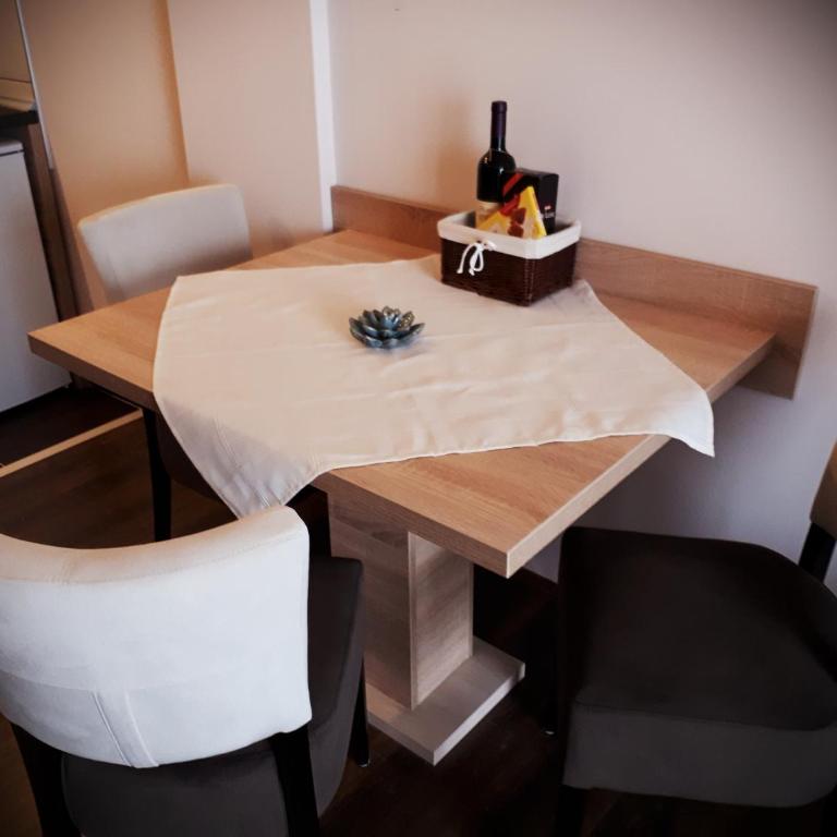 Milmari Apartments Joy M17 - Apartment - 18