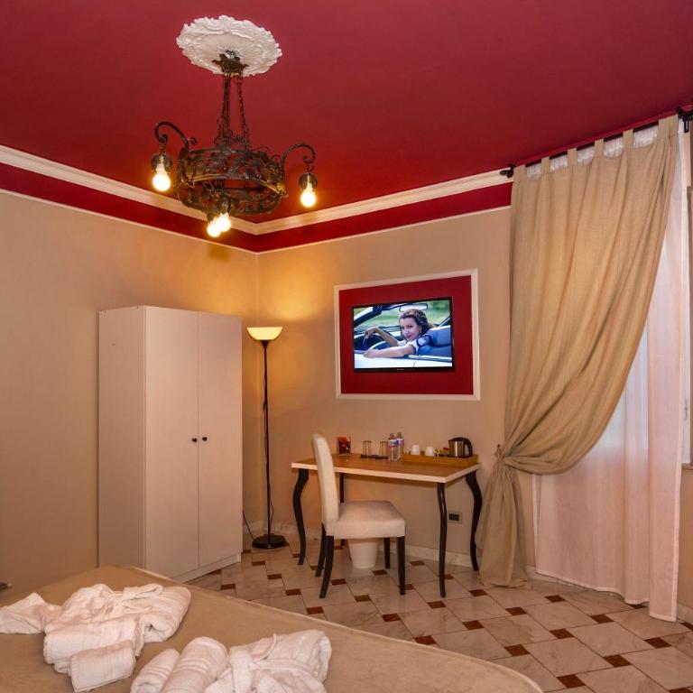 Villa Martina Classic & Luxury Room - Double or Twin Room with Private External Bathroom - 2