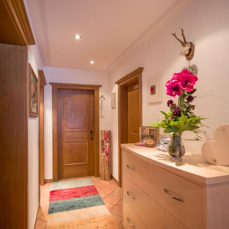 Haus Taxacher - Apartment mit 2 Schlafzimmern und Balkon - 16