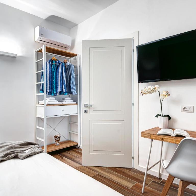 Caruso 6 by Villasandco RentalSorrento - Apartment - 10