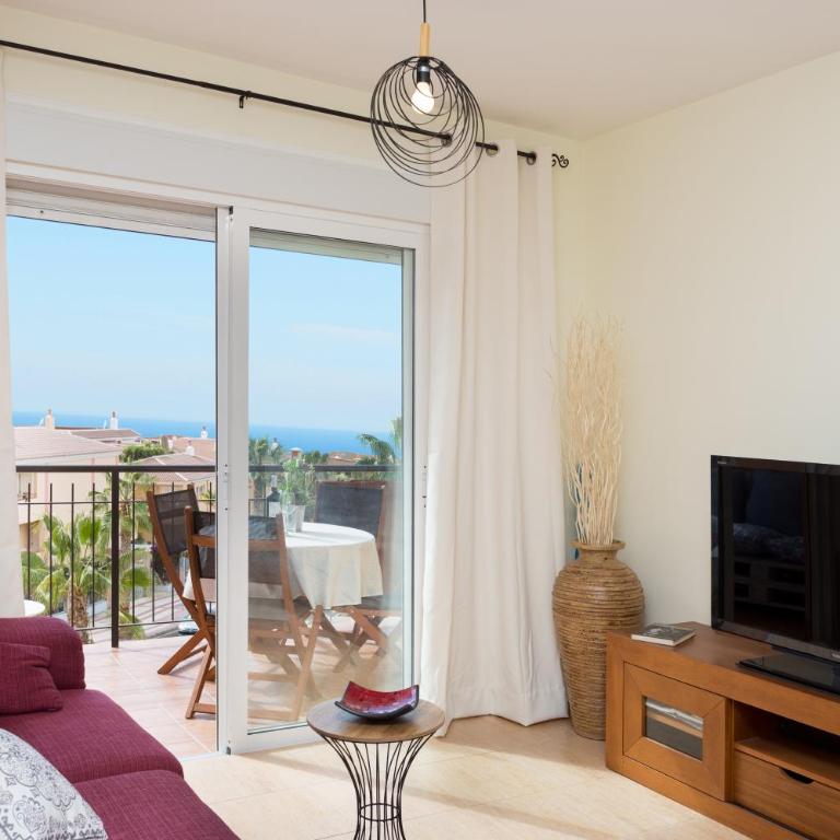 Adeje with pool, sea view and free WIFI - Apartamento con vistas al mar - 6