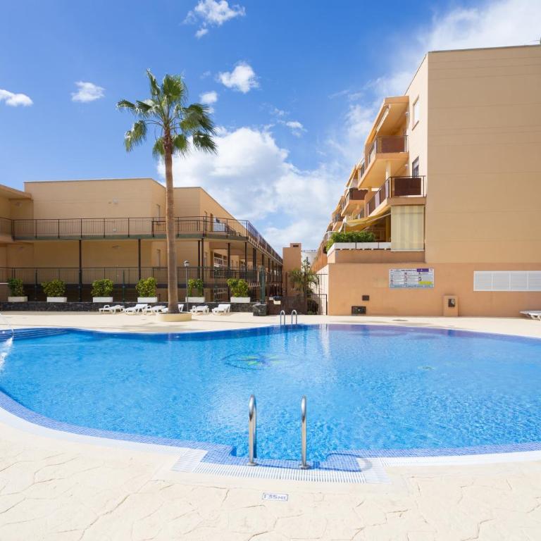 Adeje with pool, sea view and free WIFI - Apartamento con vistas al mar - 2