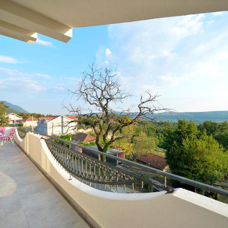 Royal Olive Residence - Apartment with Sea View - 4