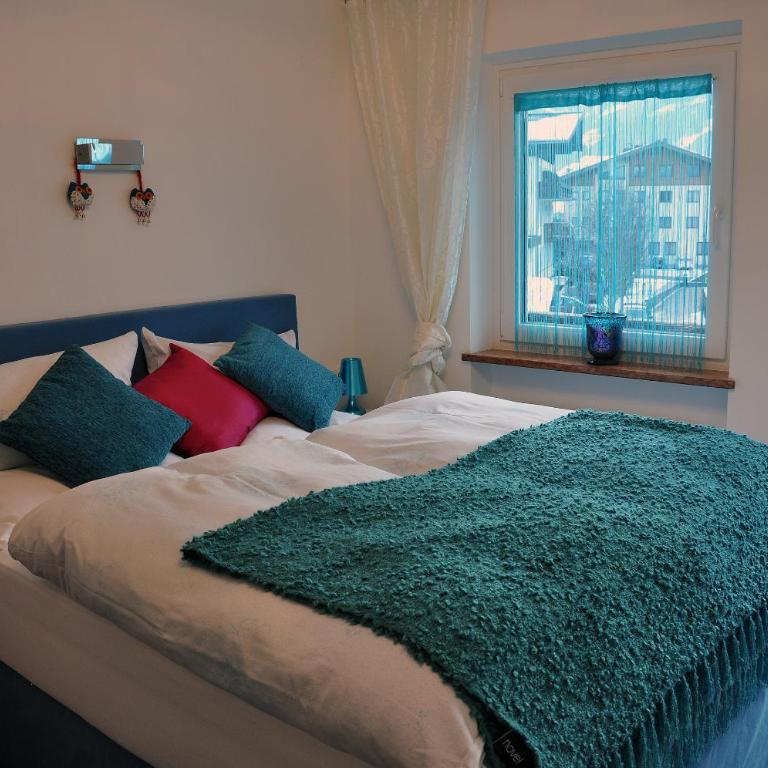 Gästehaus Anna - Comfort Dreibettzimmer mit Dusche - 3