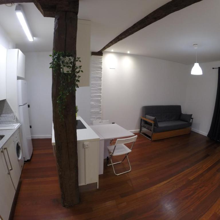 VUT Céntrica y Moderna - Apartamento Deluxe de 1 dormitorio con vistas a la ciudad - 11
