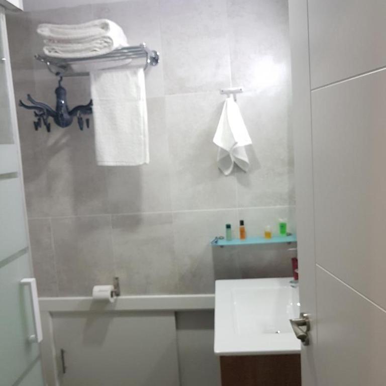 Cozy Studio Madrid - Metro Barrio del Pilar - Apartment - Ground Floor - 18