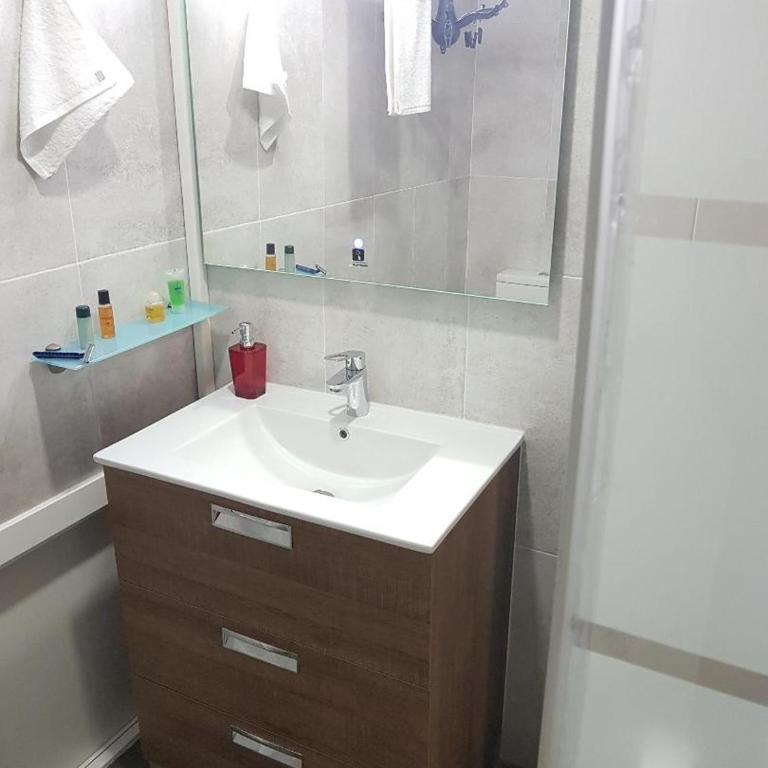 Cozy Studio Madrid - Metro Barrio del Pilar - Apartment - Ground Floor - 22