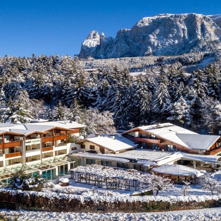 Hotel St. Anton - Camera Superior Matrimoniale/Doppia con Letti Singoli con Vista Montagna - 6