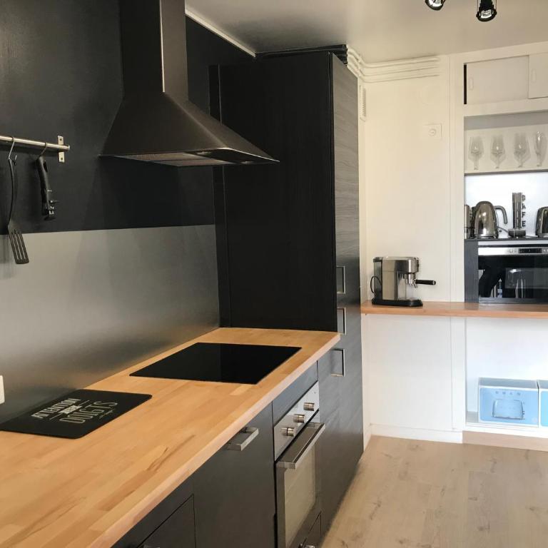 T4 refait à neuf Rennes, 3 ch. parking, 2 balcons. - Three-Bedroom Apartment - 10