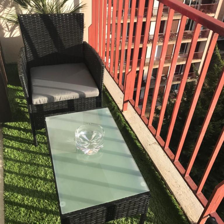 T4 refait à neuf Rennes, 3 ch. parking, 2 balcons. - Three-Bedroom Apartment - 19