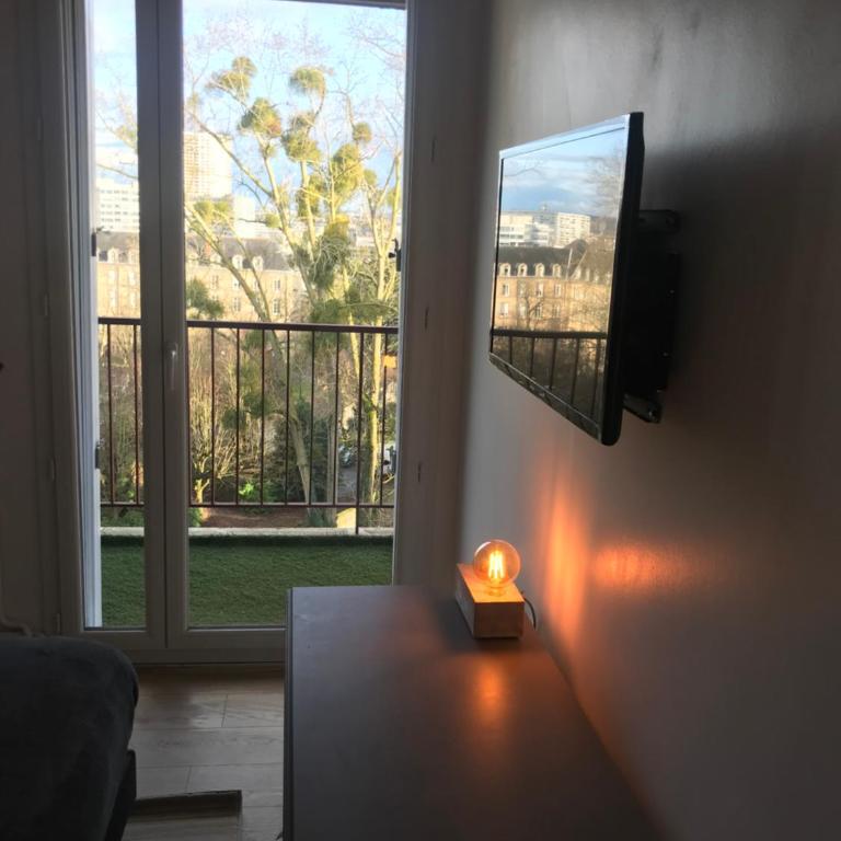 T4 refait à neuf Rennes, 3 ch. parking, 2 balcons. - Three-Bedroom Apartment - 5