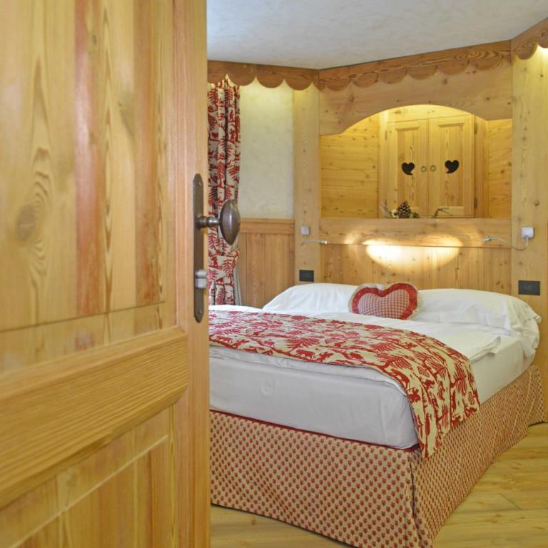 Hotel Miravidi a Cervinia - Camera Standard Matrimoniale/Doppia con Letti Singoli con Balcone - 3