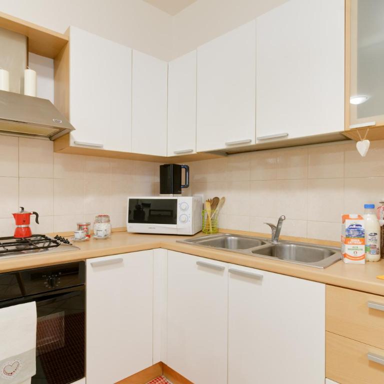 B&B and Apartments Al Duomo - Appartamento con 2 Camere da Letto - 4