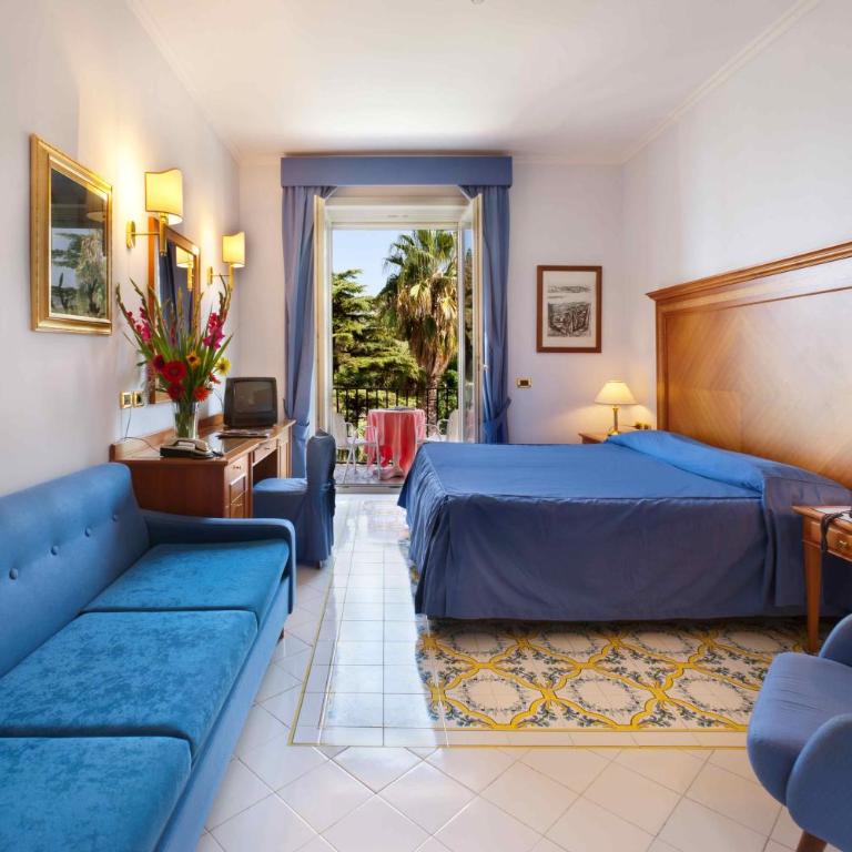 Hotel Continental - Family Room with Sea View (2 Adults + 1 Child) - 1