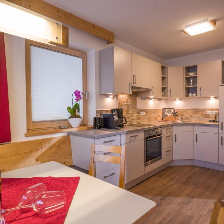 Alpenchalet Zillertal - Apartment mit 2 Schlafzimmern und Terrasse - 9
