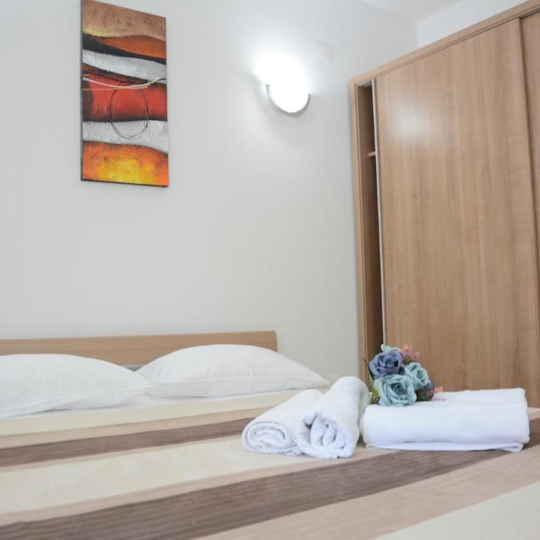 Apartment Dakic - Two-Bedroom Apartment - 10