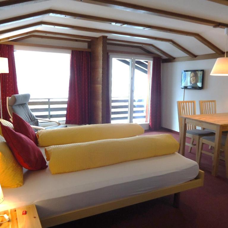 Hotel Tschuggen - Apartment mit 2 Zimmern und Balkon - 4