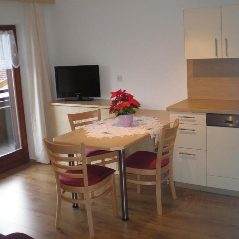 Haus Lindner - Apartment mit 1 Schlafzimmer - 1