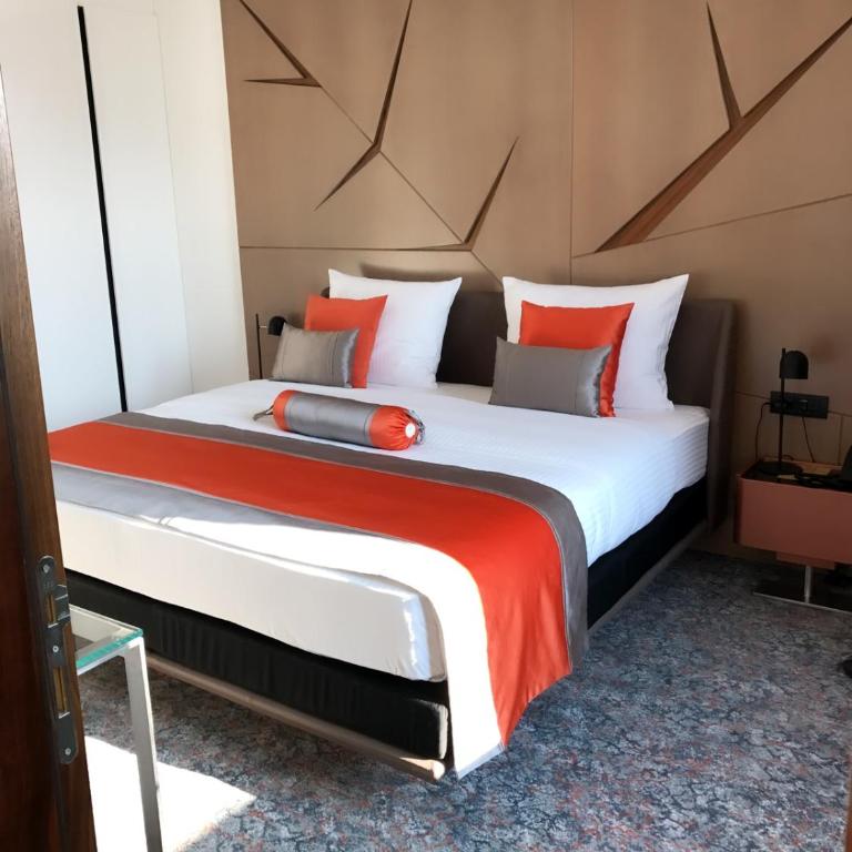 Hotel Austria & Bosna - Superior Dvokrevetna Soba sa Bračnim Krevetom - 3