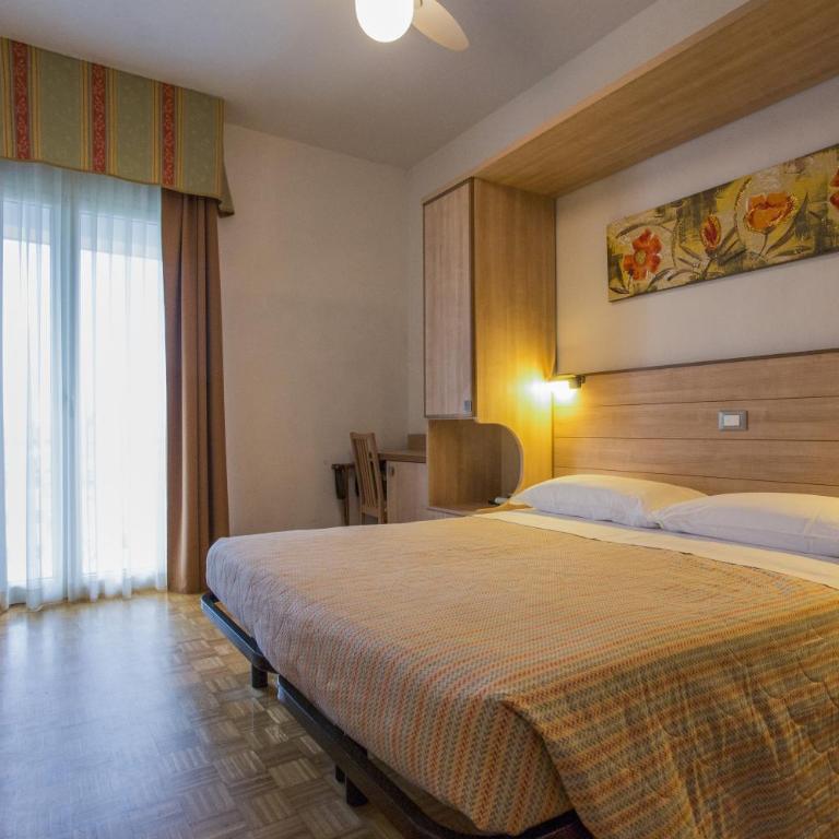 Hotel Donatello - Camera Matrimoniale/Doppia con Letti Singoli - 1