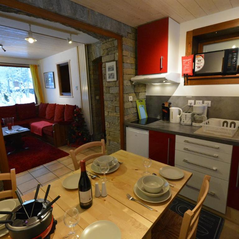 Chalet Champraz - Free Parking - Two-Bedroom Chalet - 19