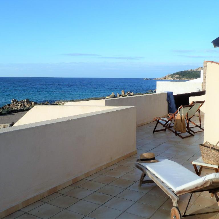 B&B Mistral - Camera Matrimoniale con Vista Mare - 1