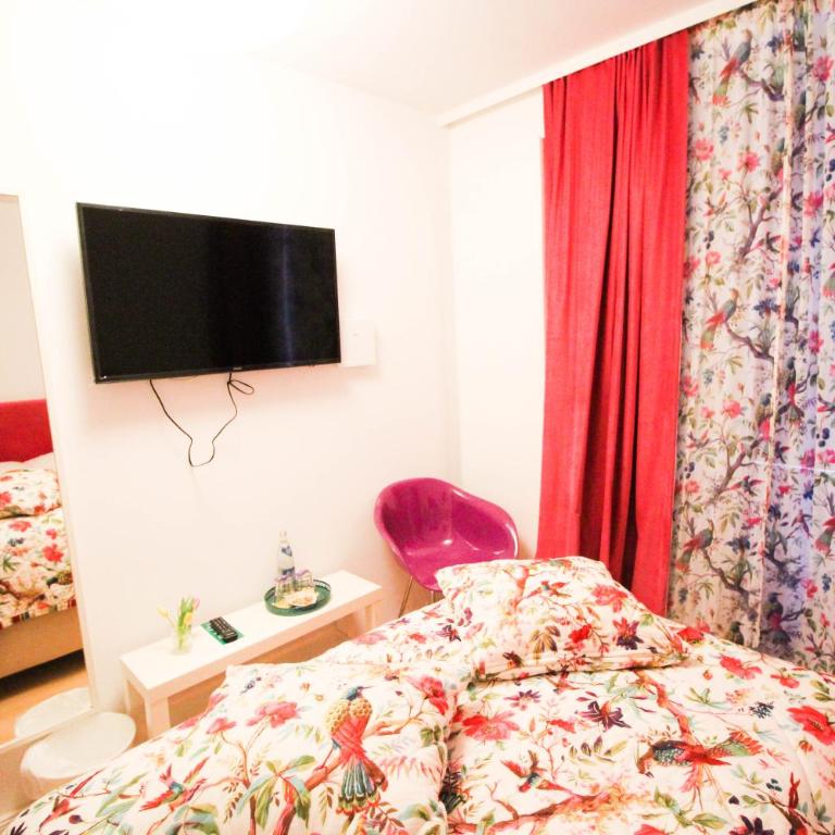 das kleine Hotel in München - Standard Double Room - 17