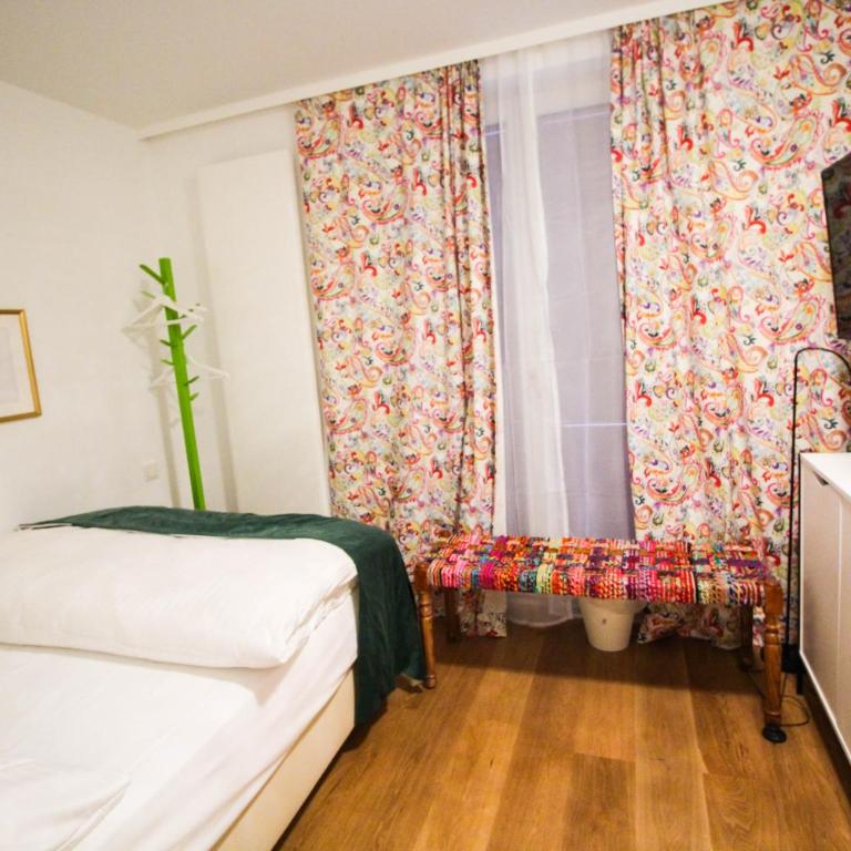 das kleine Hotel in München - Standard Double Room - 23