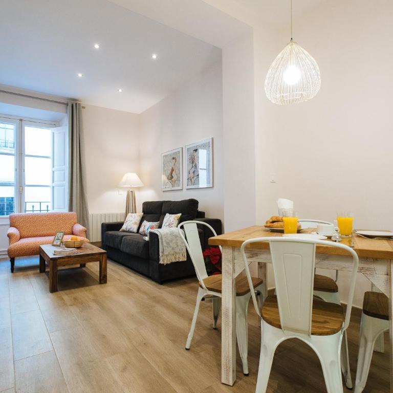 Hostly Aponte exclusive apartment-Center-Fibre-Parking Optional-CLess - Appartement - 21