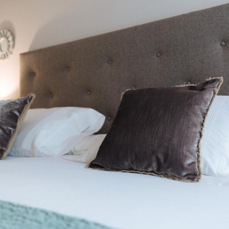 Hostly Aponte exclusive apartment-Center-Fibre-Parking Optional-CLess - Appartement - 5