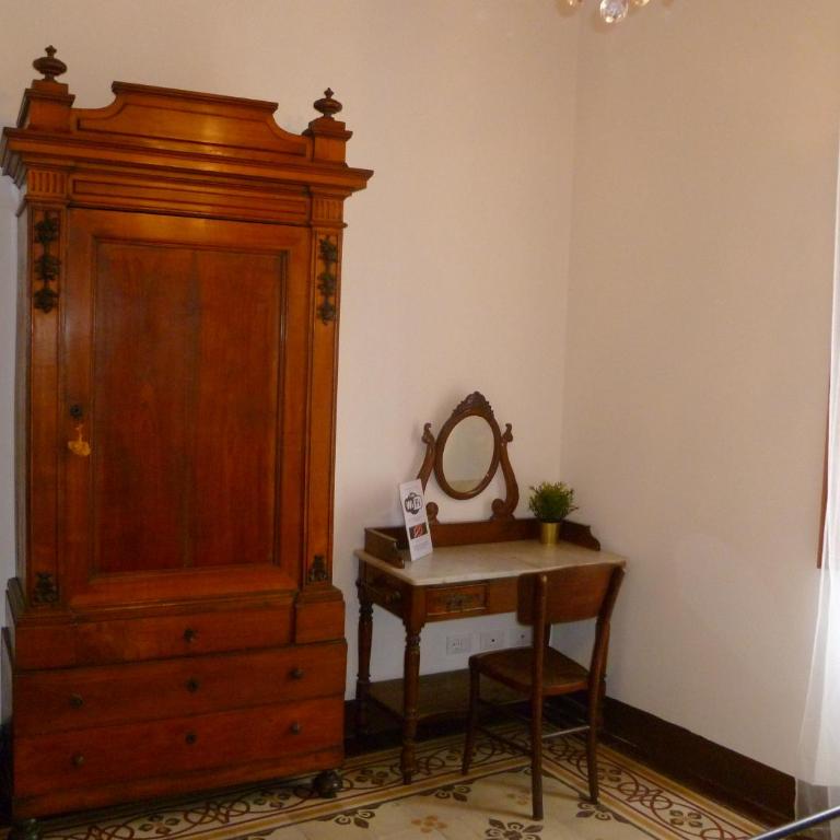 Time Out - Camera Singola con Bagno Privato - 6