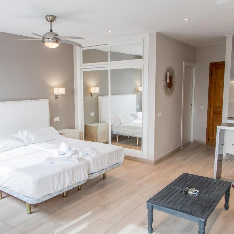 Palm Beach Club Apartamentos Carihuela - Suite - 3