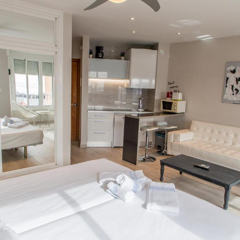 Palm Beach Club Apartamentos Carihuela - Suite - 7
