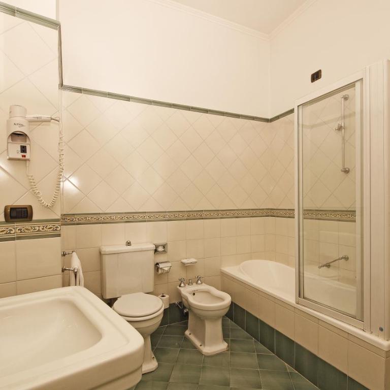 Hotel Savoy Palace - Camera Matrimoniale Classic - 1