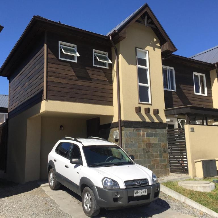 Casa Pucón - Three-Bedroom Townhouse - 1