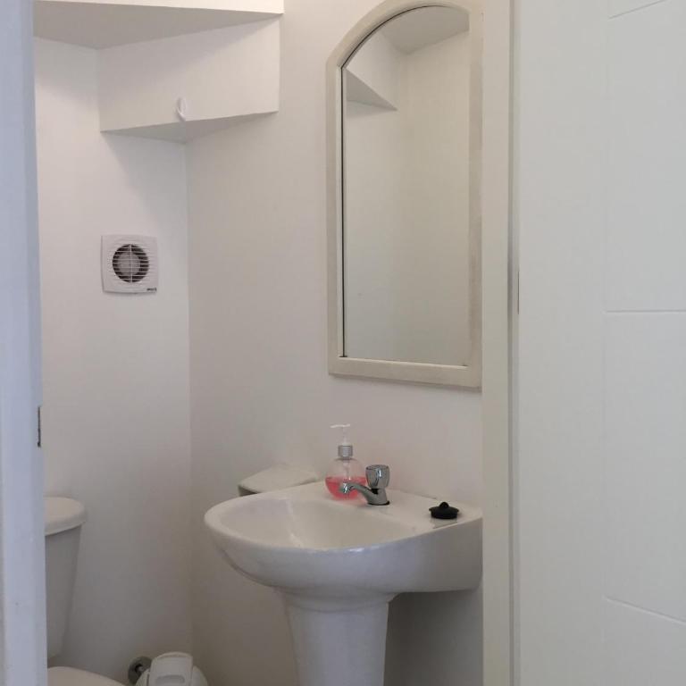 Casa Pucón - Three-Bedroom Townhouse - 11