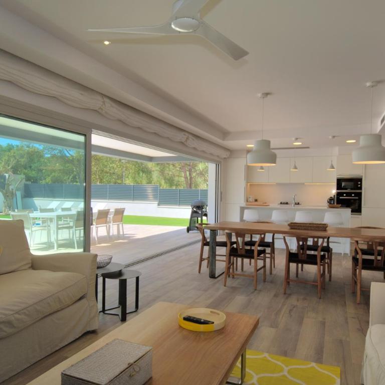 Modern Villa Olivera with Private Pool - Casa - 11