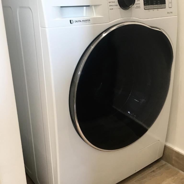 Cosy T2 Port de Toulon - Stade Mayol "Clim, WIFI Gratuit" - Appartement - 11