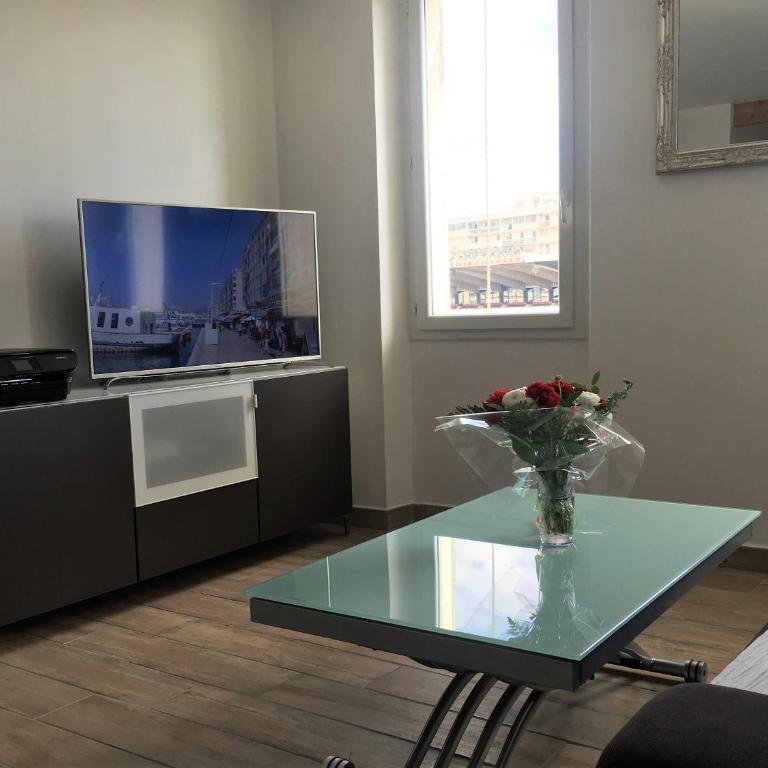 Cosy T2 Port de Toulon - Stade Mayol "Clim, WIFI Gratuit" - Appartement - 6