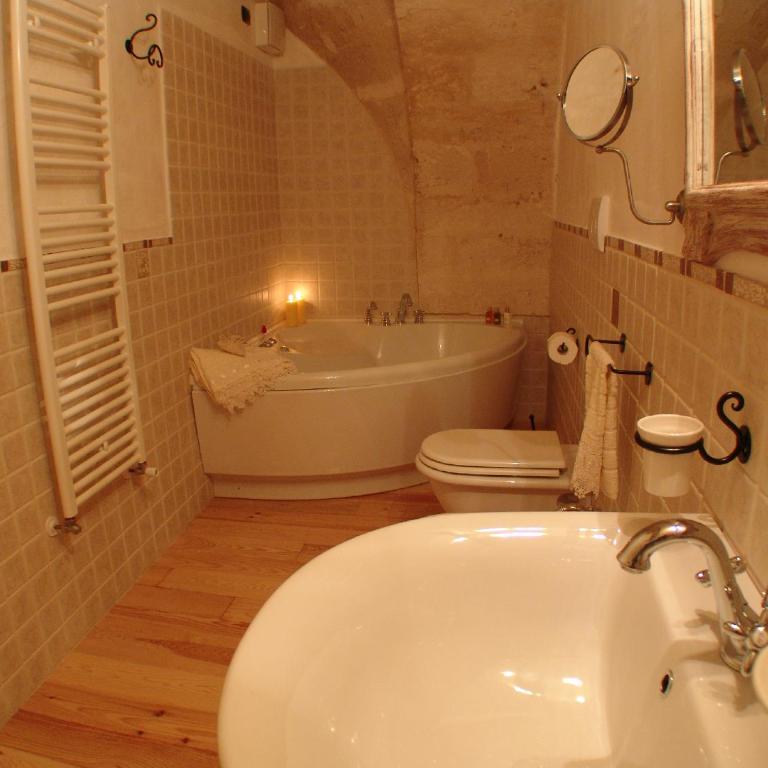 Hotel Masseria Fortificata Donnaloia - Camera Matrimoniale Deluxe - 2