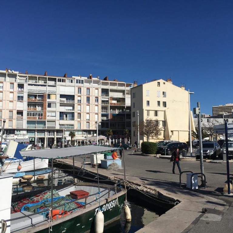 Cosy T2 Port de Toulon - Stade Mayol "Clim, WIFI Gratuit" - Appartement - 25