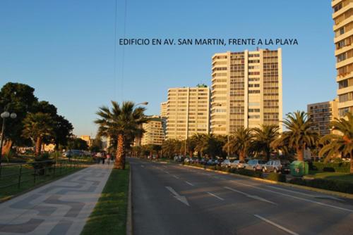 Frente a Playa - 3 dorms, 2 baños, parking, WiFi, 2 cuadras MALLS - Apartamento - 17