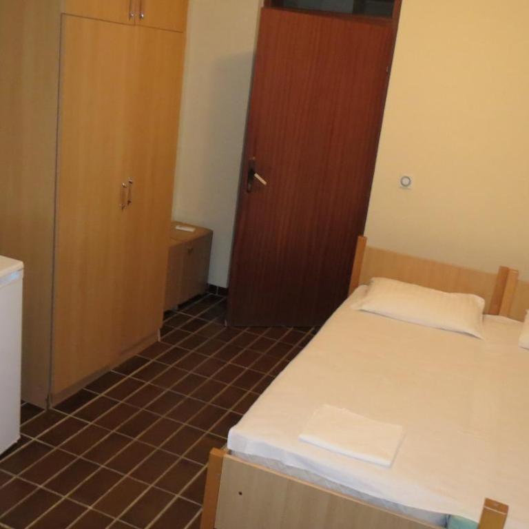 Guesthouse Obala - Dvokrevetna Soba sa Bračnim Krevetom i Pogledom na More - 10