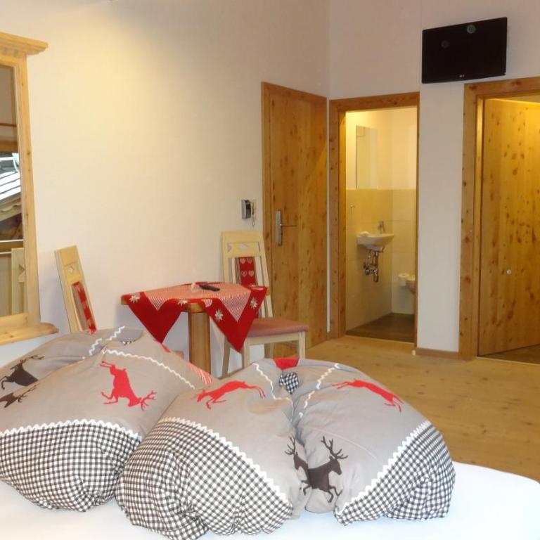 Pension Waldesruh - Großes Doppelzimmer - 1