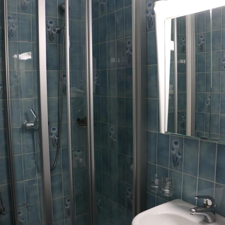 Hostellerie de Genève - Doppel- oder Zweibettzimmer - 6