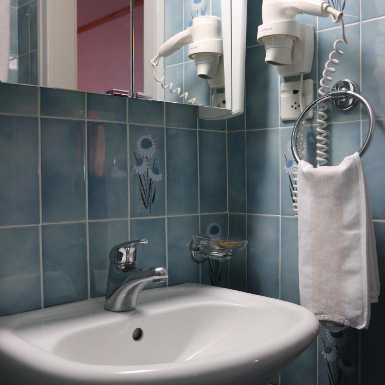 Hostellerie de Genève - Doppel- oder Zweibettzimmer - 4