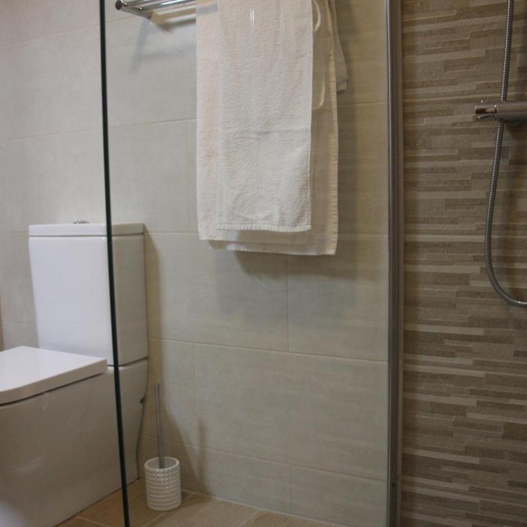 Vista Bahia II Apartments- top floor with balcony views & ground floor with garden and BBQ - Apartment with Sea View - 36